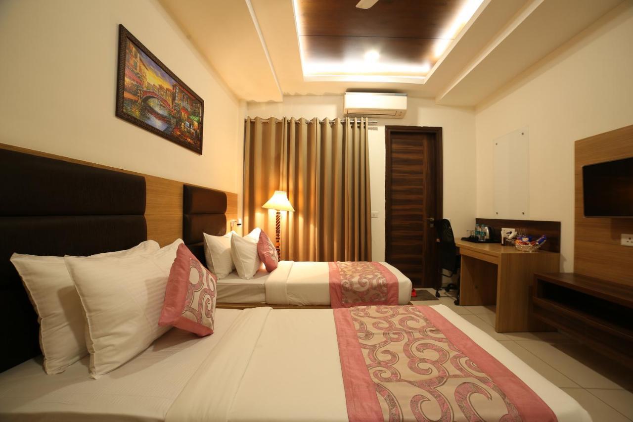 Hotel Grand Regency By Jmd Group Near Delhi Igi Airport Neu-Delhi Exterior foto