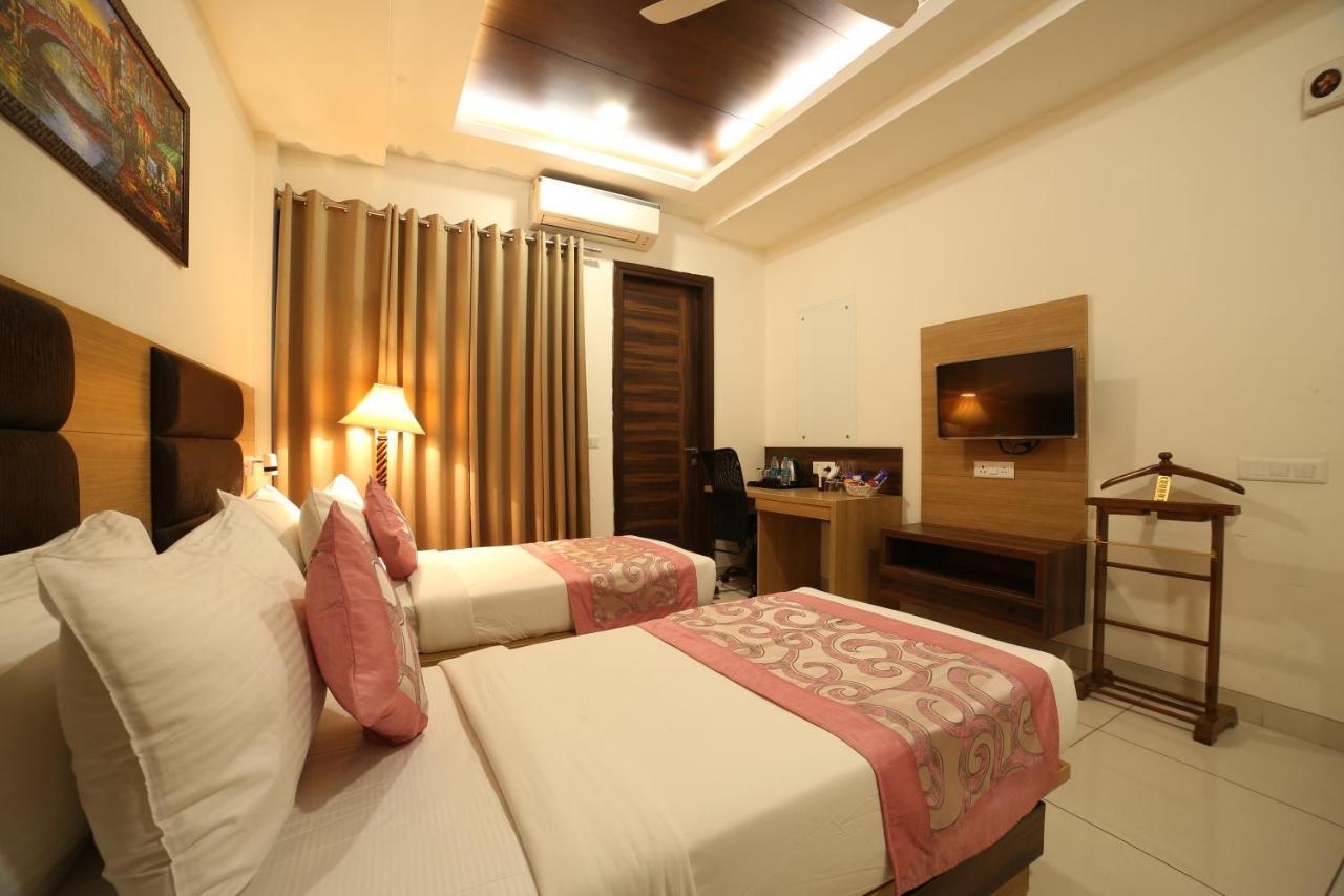 Hotel Grand Regency By Jmd Group Near Delhi Igi Airport Neu-Delhi Exterior foto